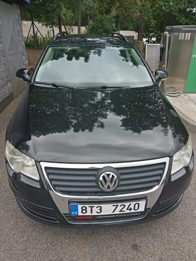 Volkswagen Passat (5).jpg